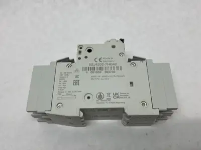 USED SIEMENS MINIATURE CIRCUIT BREAKER 2-POLE