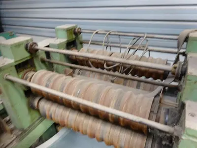 USED EICHENER STRAIGHTENING CORRUGATED PLATES
