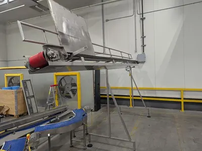 Andgar Tray Washer with Infeed & Outfeed Conveyors