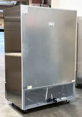 171-0593 2 Door Reach In Freezer