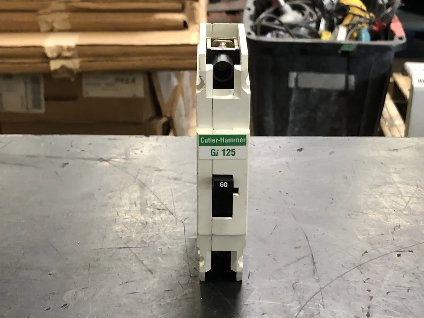 NEW CUTLER-HAMMER GI1060