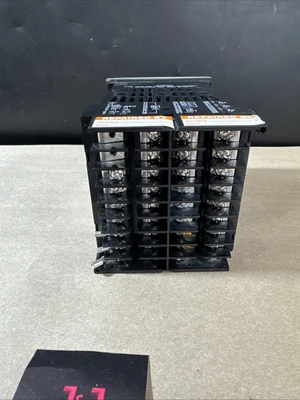 USED Honeywell DC3500-RE-3C20-211-10000-E0-0