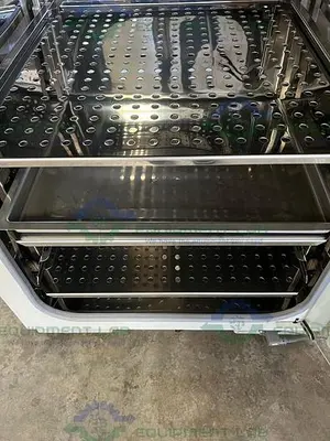 USED NUAIRE NU-8700 AUTOFLOW IR WATER-JACKETED CO2 DUAL STACKED INCUBATOR