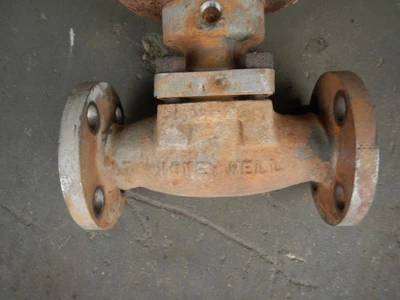 Honeywell 1" 316 Stainless Steel Control Valve