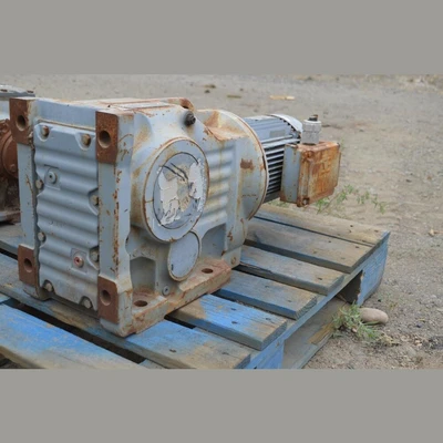 SEW-EuroDrive 90° Gearmotor