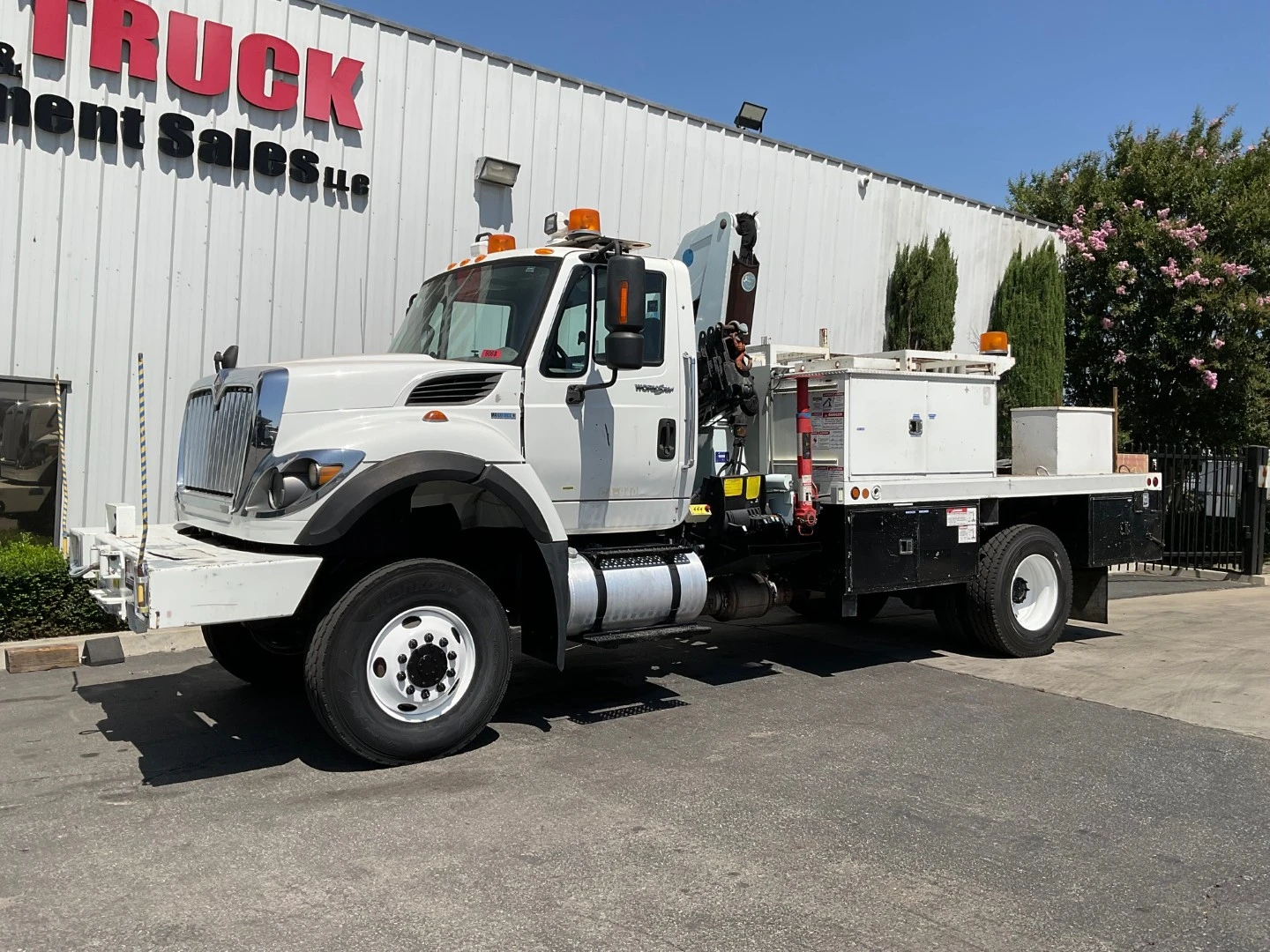 Used 2011 INTERNATIONAL 7400 Truck-Mounted Cranes California US | Big Truck & Equipment #1412315