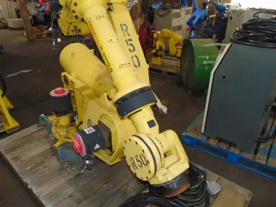 USED FANUC R2000IB/200R
