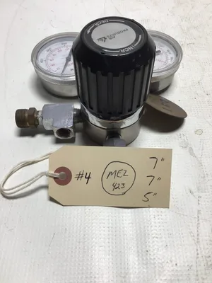 Air Products E11-E-A144D Gas Regulator With Gauges