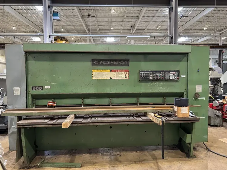 Used 1990 CINCINNATI 500HS-10 Power Squaring Shears (Gauge) Illinois US | Revelation Machinery #405375
