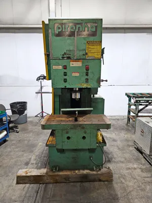 PIRANHA PII-140 Ironworkers | CNCsurplus (4)