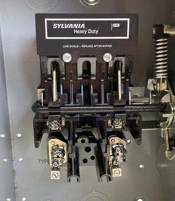 New | in-Stock SYLVANIA HD221 Switchgears California US | Davliegogo LLC #1705625