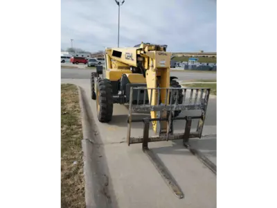 USED 2015 GEHL RS8-42