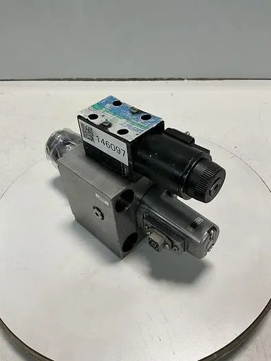 Used VICKERS CVU32 SWD3B29 M 10 Valves/Fittings Michigan US | Ideal Machinery #695818