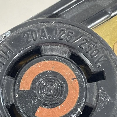 NEW Hubbell Twist Lock