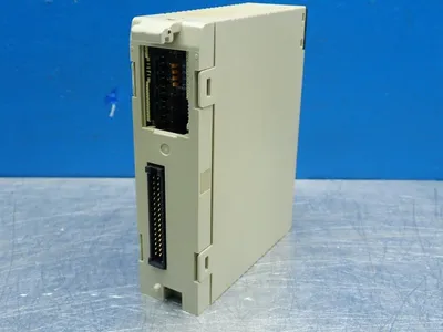 USED OMRON C200HDA003