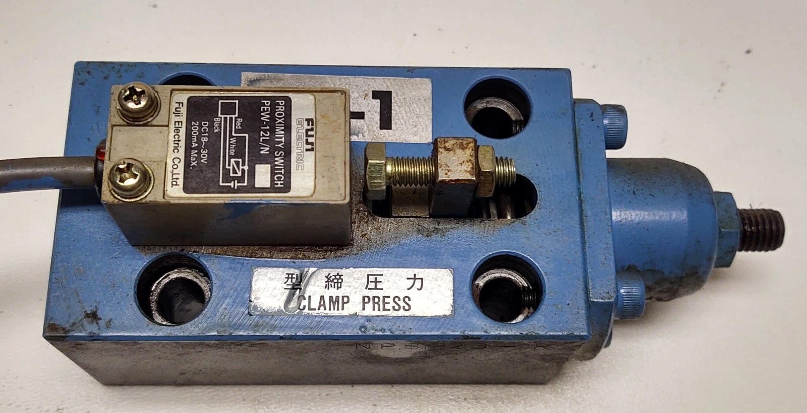 Nissei Hydraulic PSI Switch Valve Fuji PEW-12L/N Limit Switch press lockup clamp