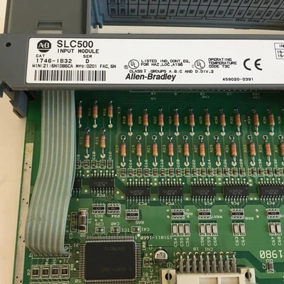 USED Allen-Bradley 1746-IB32