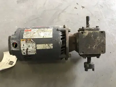 USED DAYTON 4Z007D