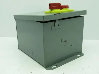 Square D SK500G1/A Transformer Disconnect 600VAC 4.35A Series A Box Only
