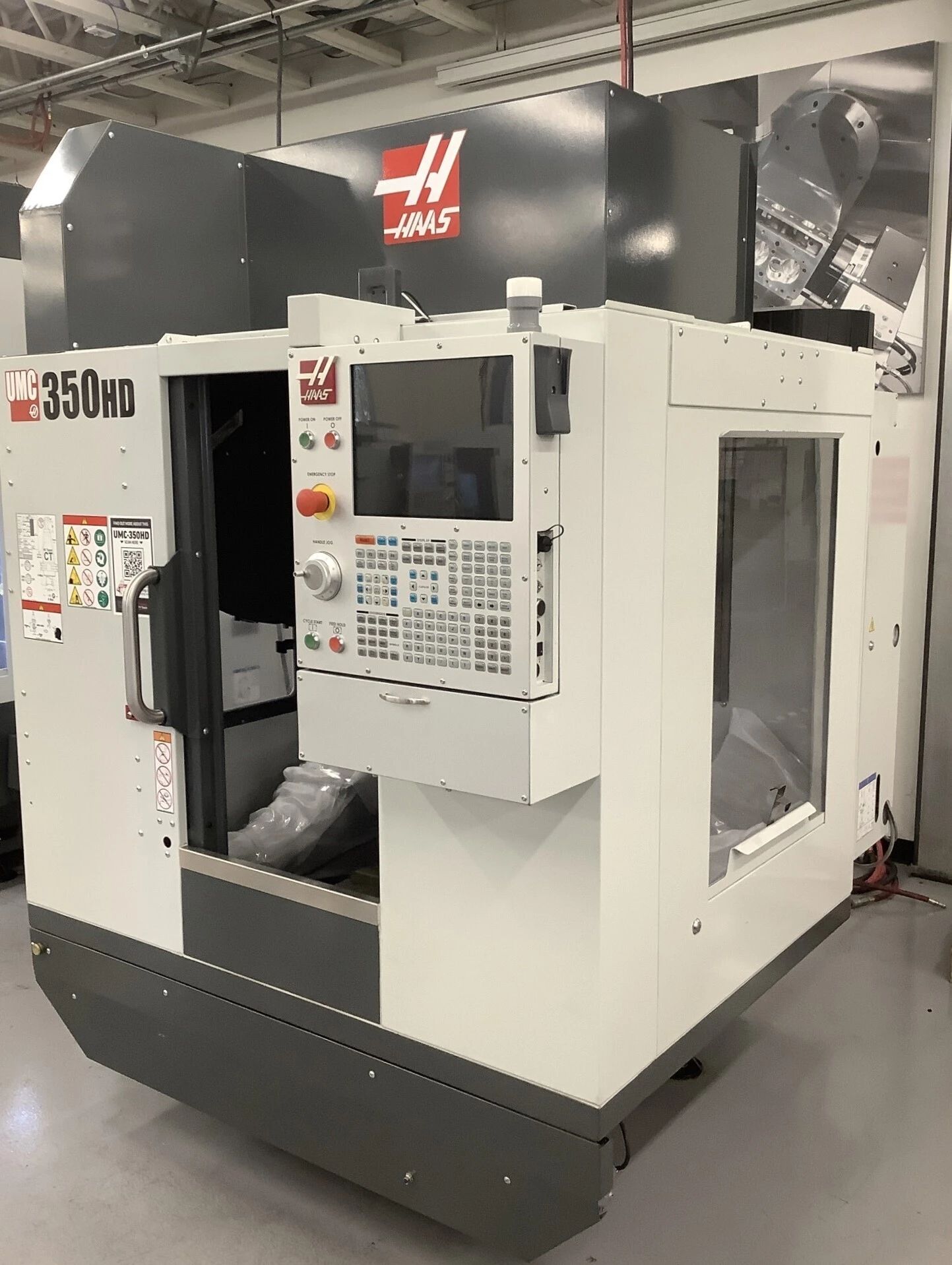 USED 2022 HAAS UMC-350HD