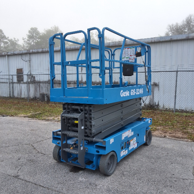 USED 2018 Genie GS-3246