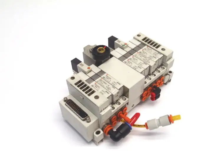 Used SMC PNEUMATIC MANIFOLD Parts (Hydraulics and Pneumatics) | Maverick Industrial Sales #1110371