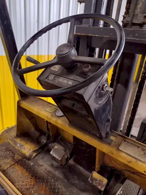 USED CAT T125D