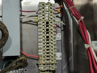 USED UEE 955-E05-010D