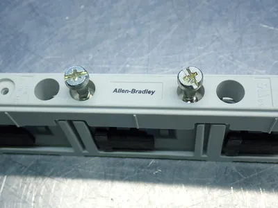 Used ALLEN BRADLEY 141ATU3 Bus Bars & Plugs Ohio US | HGR 24 #872883