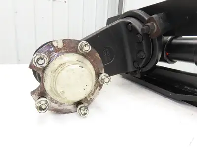 Yale 4041725 Dual-Wheel Rear Steer Axle Assembly Off ERP035VTN36TE084 Forklift