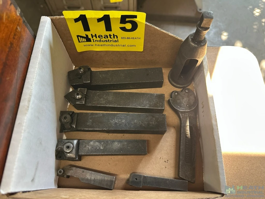 Used _UNKNOWN_ LATHE TOOLING, KNURLER, REPLACEABLE CARBIDE Tool Holders Illinois US | Heath Industrial Auction Services #1420011