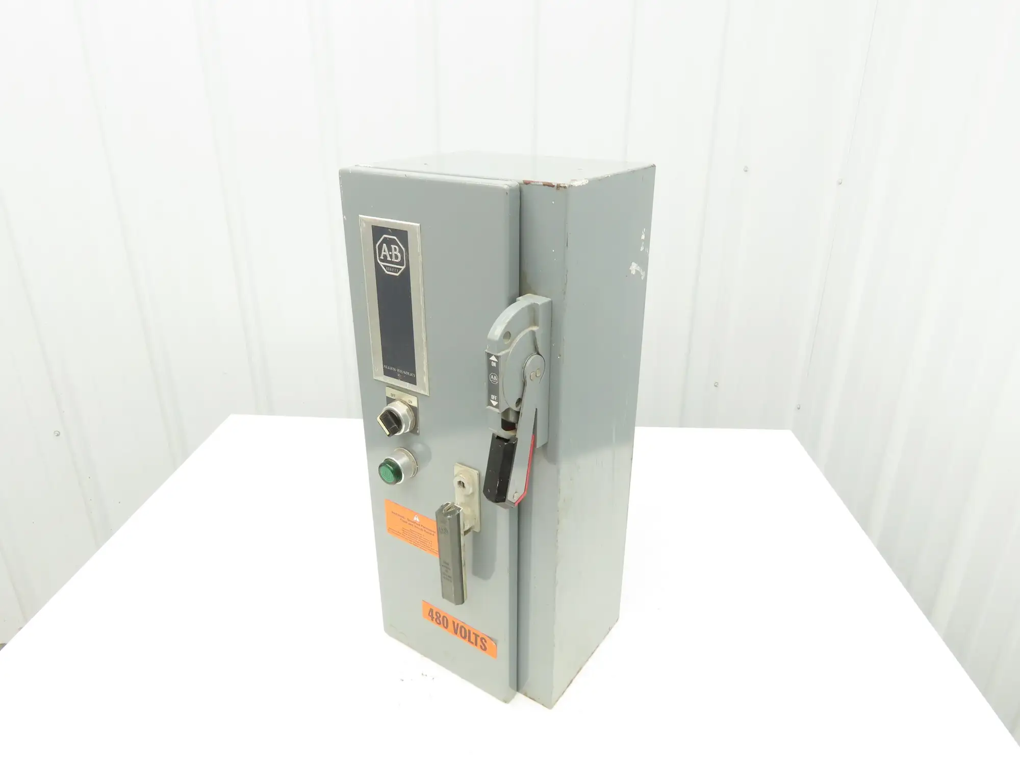 Allen Bradley 512-BJB-6-25 Combination Starter NEMA Size 1 Fusible 10HP 600V 3ph