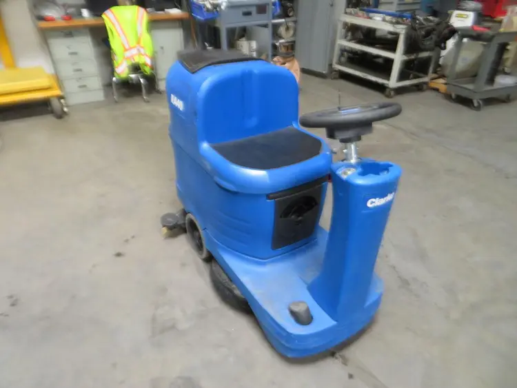 Used CLARKE RA40 9087363020 Scrubbers Texas US | Aucto #1308550