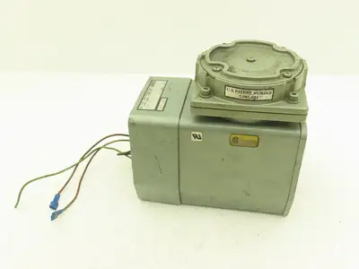 Gast DOA-P101-FB Oilless Compressor Vacuum Pump 1/4"npt 115V
