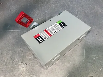 New | in-Stock GENERAL ELECTRIC TH3221 Switchgears Ohio US | HGR 24 #1278506