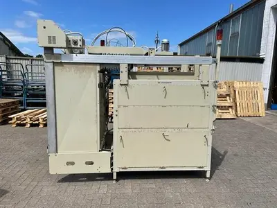 USED 2001 COMARME CAR 980