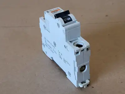 Used MERLIN GERIN 60687 Switchgears British Columbia CA | Lenmark #238923
