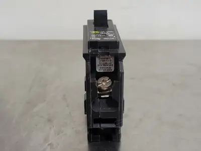 USED SQUARE D HOM130