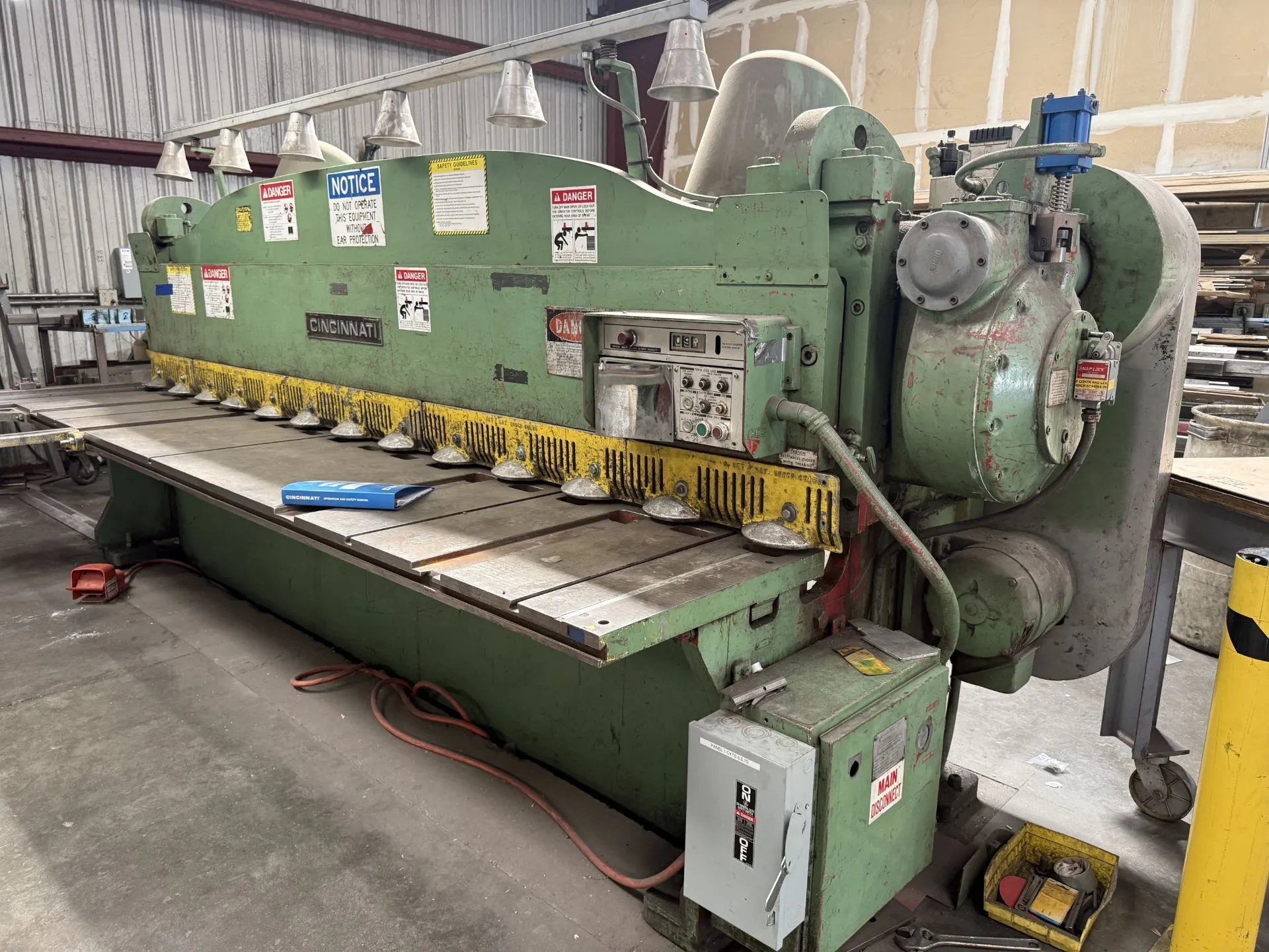 USED CINCINNATI INC 2CC12