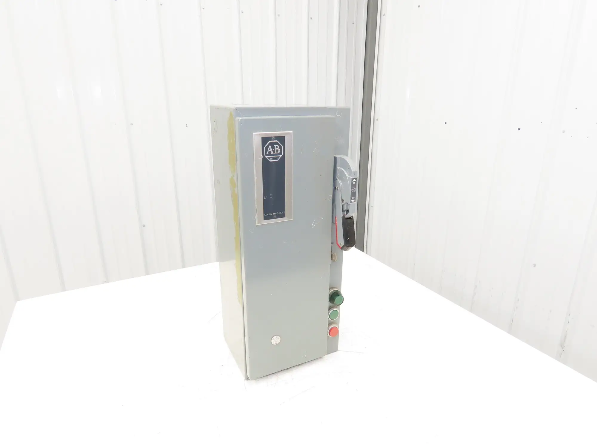 Allen Bradley 512-BACD-24 Combination Motor Starter Enclosure 509-B0D 10 Hp 120v