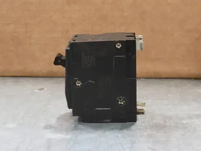 USED SQUARE D QO215