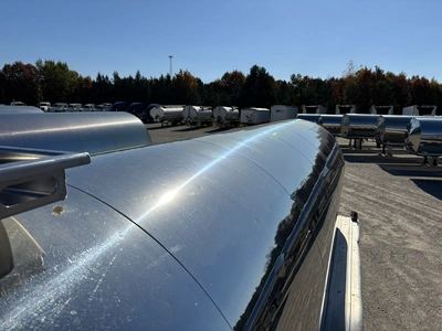 Used 2017 WALKER MILK TANKER TRAILER Liquid Supply Trailers Michigan US | Miedema Asset Management Group #1709518