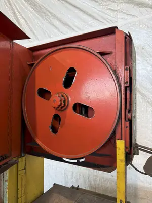 USED DOALL V-26