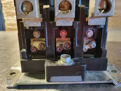 Used ALLEN-BRADLEY 500F-EOD930 Switchgears British Columbia CA | Lenmark #242466
