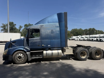 Used 2010 VOLVO VNL Conventional trucks Indiana US | Miedema Asset Management Group #1414542