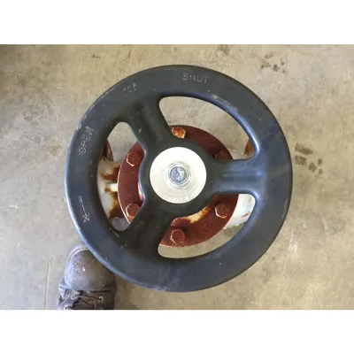 Used 4" manual globe valve for hot oil