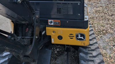 USED 2022 Deere 26G