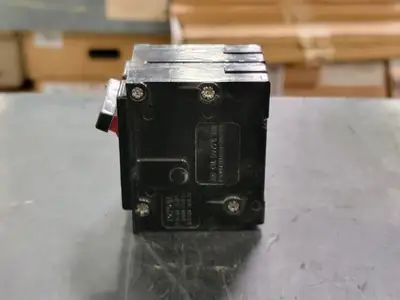 USED CUTLER-HAMMER BR220