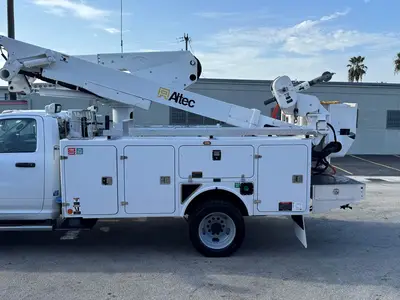 Used 2018 RAM 5500 Bucket (boom) trucks Florida US | Truck and Van Outlet #1509185