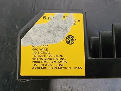USED BUSSMANN R60100-3CR